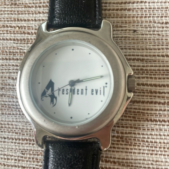 Resident evil 4 wrist watch extremely Rare wrist watch gamer gear